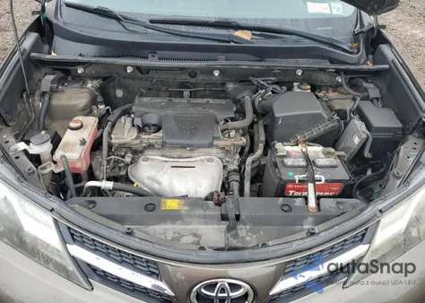 2014 Toyota Rav4 Le z USA, uszkodzony, nr VIN JTMBFREVXED077152